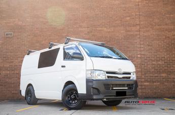 TOYOTA-HIACE-D-HOLE-BLACK